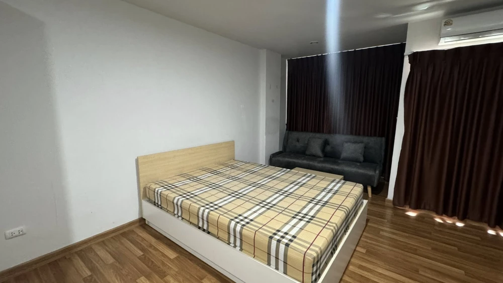 For rent: Miami Bangpu, ready to move in, affordable price, just bring your own luggage and move in. Hurry and book now!