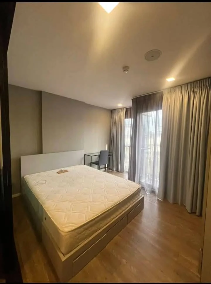 For rent: Modiz Interchange, 4th floor, nice room, fully furnished, if interested, hurry and reserve now.