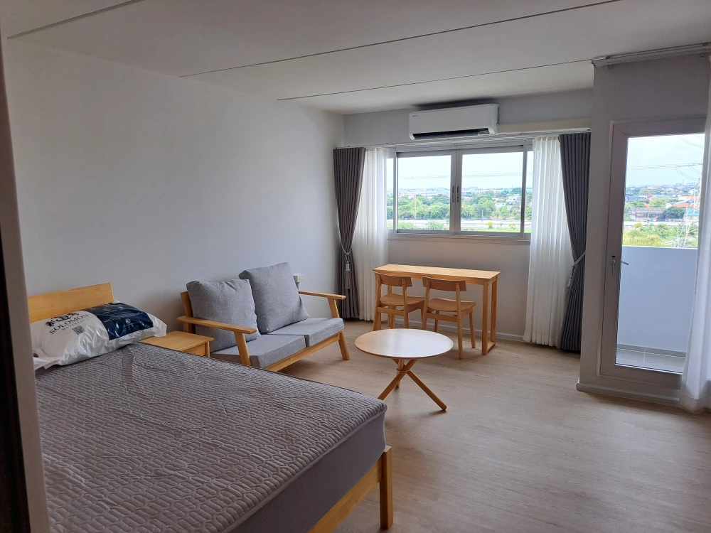 For rent: Mori Condominium, Muang Thong Thani, 9th floor, fully furnished, very livable. Book now!