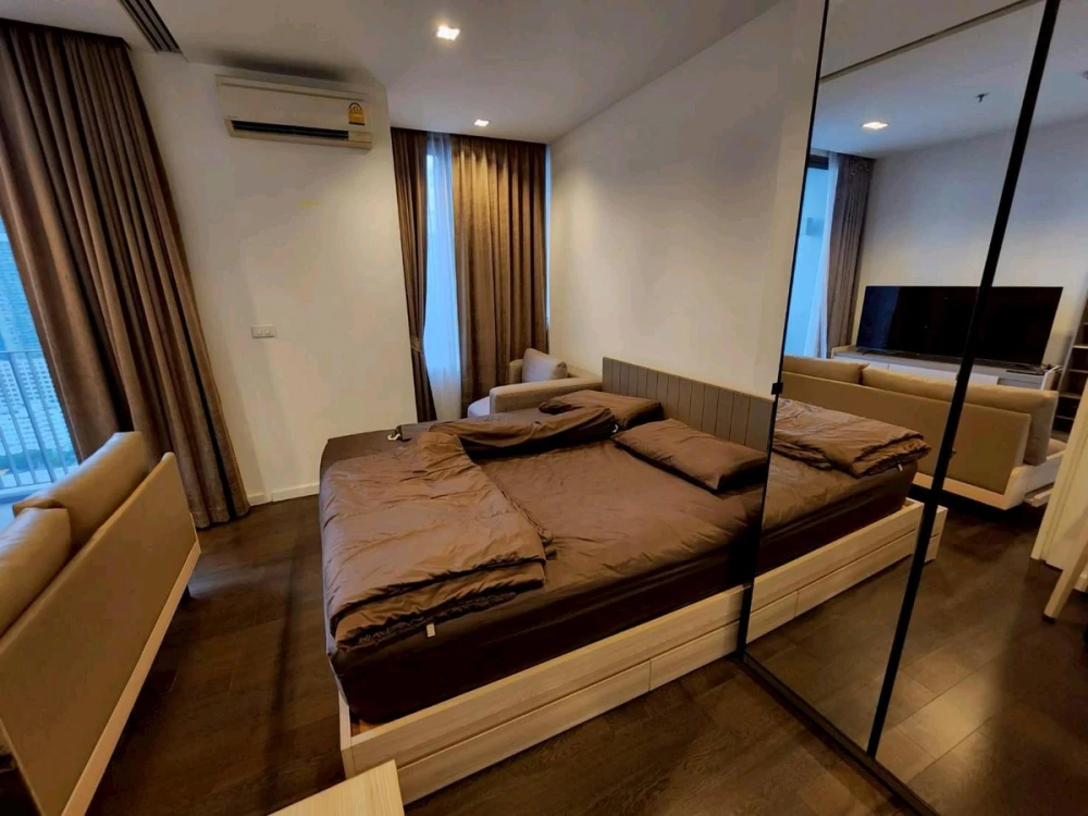 For rent: Nara 9 by Eastern Star, fully furnished and comfortable unit. Book now! Don't miss out! Act fast!