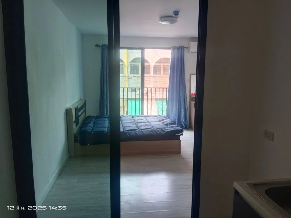 For rent: Nawa Living Nawamintra 75, 2nd floor, fully furnished room, ready to move in, reserve now before it's gone.