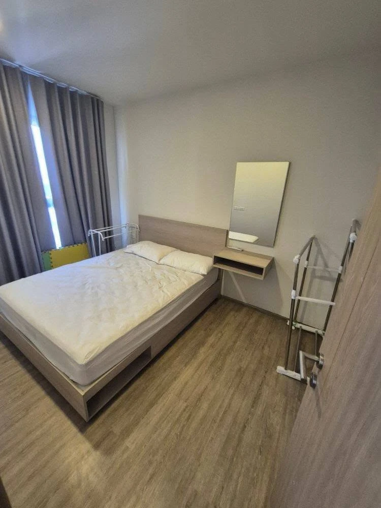 For rent: Nia by Sansiri, spacious room, 18th floor, high view, fully furnished, appliances included, just bring your suitcase and move in.