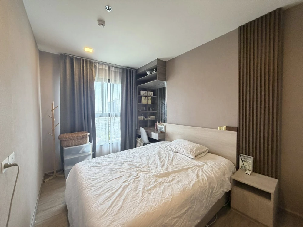 For rent: NIA-by-Sansiri, 10th floor unit in a great location. Not hot, beautiful unobstructed view, fully furnished. Book now!