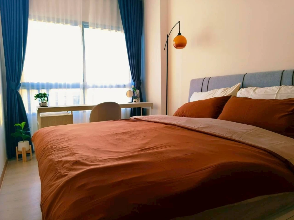 For rent: Niche MONO Sukhumvit-Pu Chao, 2.8 meter high ceiling, decorated with IKEA+INDEX furniture, ready to move in.