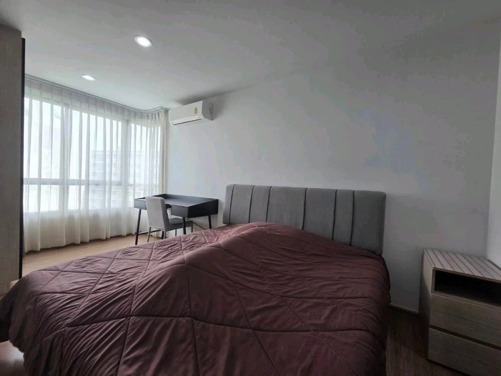 For rent: Niche Mono Itsaraphap, 6th floor, pool view, fully furnished, nice to live in. If interested, hurry and reserve now!
