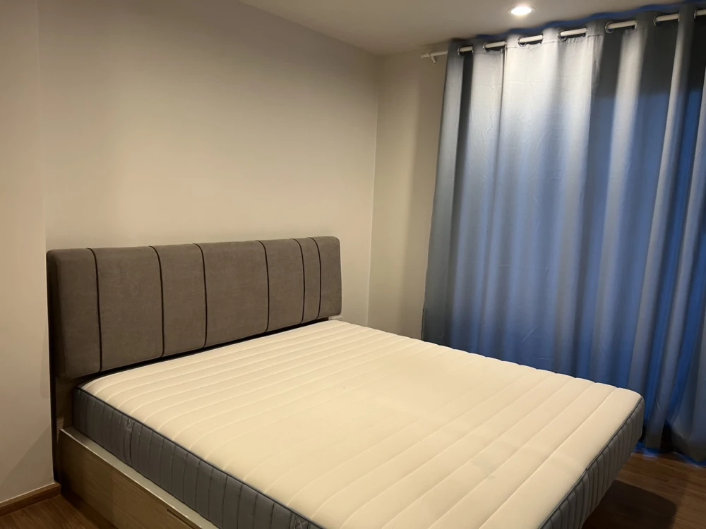 For rent: Niche Mono Itsaraphap, 1 bedroom, 1 bathroom, large usable area, fully furnished, just bring your bags and move in.
