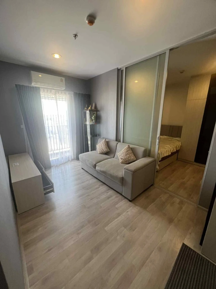 For rent: Niche MONO Ramkhamhaeng, 8th floor, spacious room, fully furnished, ready to move in, reserve now.