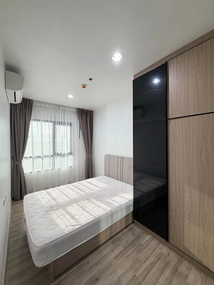 For rent: Niche Mono Sukhumvit-Bearing, 10th floor unit, fully furnished with washing machine and all appliances. Don't miss out!