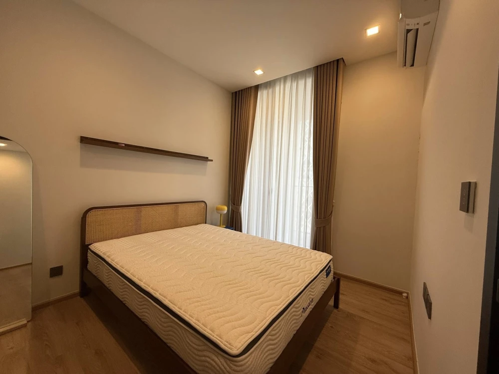 For rent: Noble Around Ari, 12x floor. Spacious area, fully furnished. You definitely need to book this!