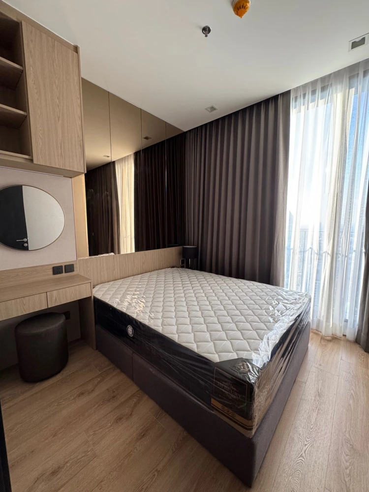 For rent: Noble Around Ari, 37th floor, corner room, fully furnished, ready to move in. Reserve now before it's too late.