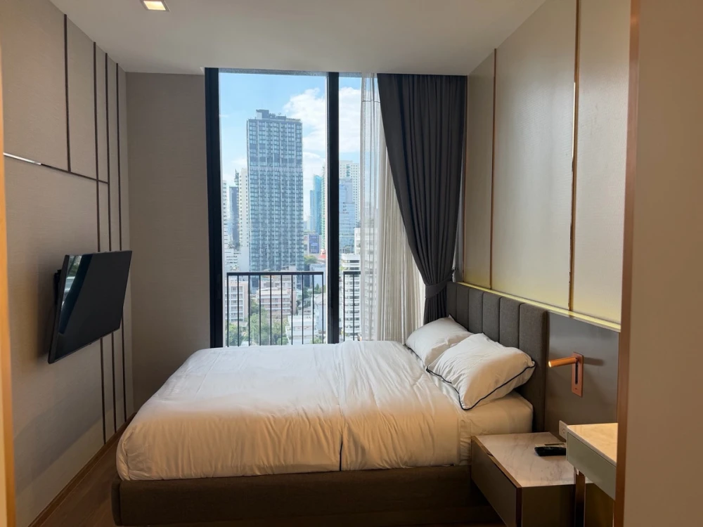 For rent: Noble Be Sukhumvit 33, 14th floor. A lovely unit with complete furnishings. Book now!