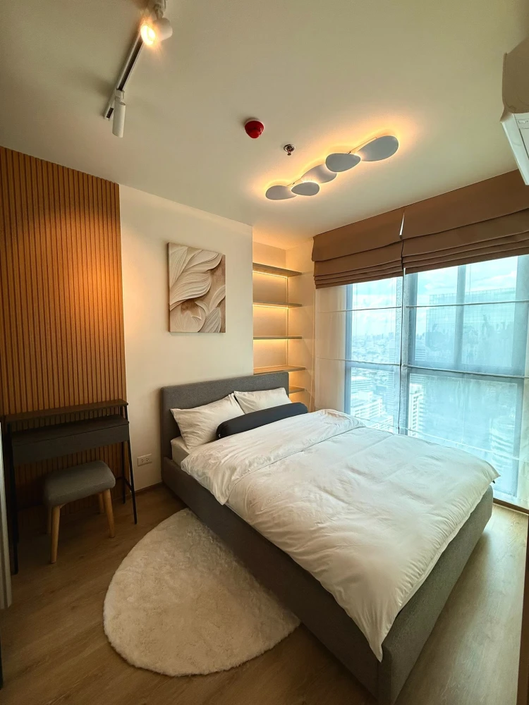 For rent: Noble Nue District R9, stunningly decorated unit with high-quality built-in furniture. Complete amenities. Book now!