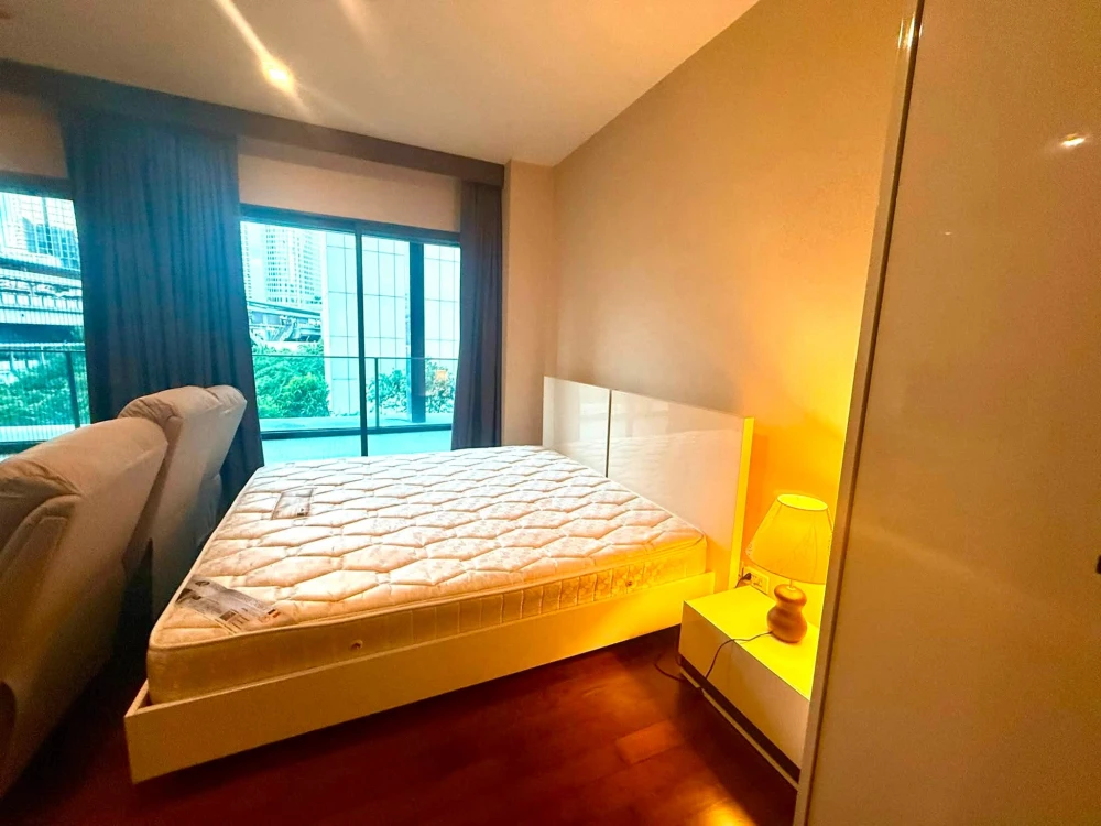 Noble Remix apartment for rent, 3rd floor, fully furnished with appliances. Just bring your suitcase and move in!