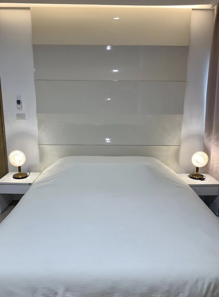 For rent: Noble Remix Sukhumvit 36. Spacious and comfortable unit with efficient use of space and complete amenities. Book now!