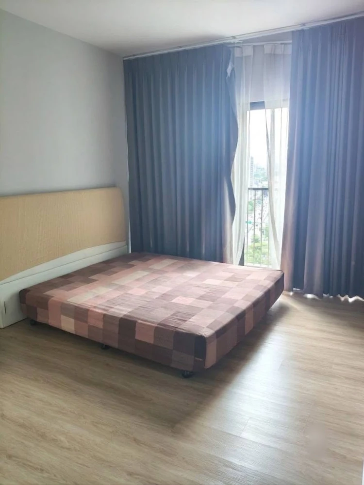 Noble Revent condo for rent. High floor, spacious living area, excellent location. Book now before it's too late!