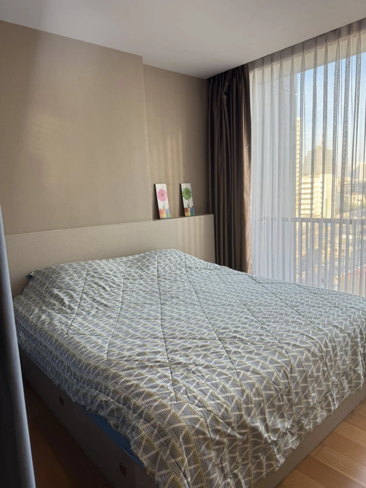 Noble Revo Silom condo for rent. Spacious, fully furnished. Book now!