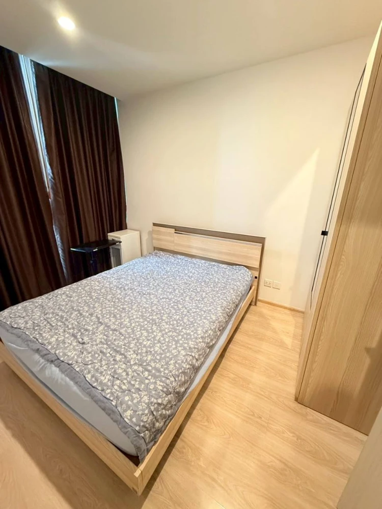 Selling Noble Revolve condo, ready to move in, fully furnished, complete amenities. Just bring your personal belongings and you can move right in!