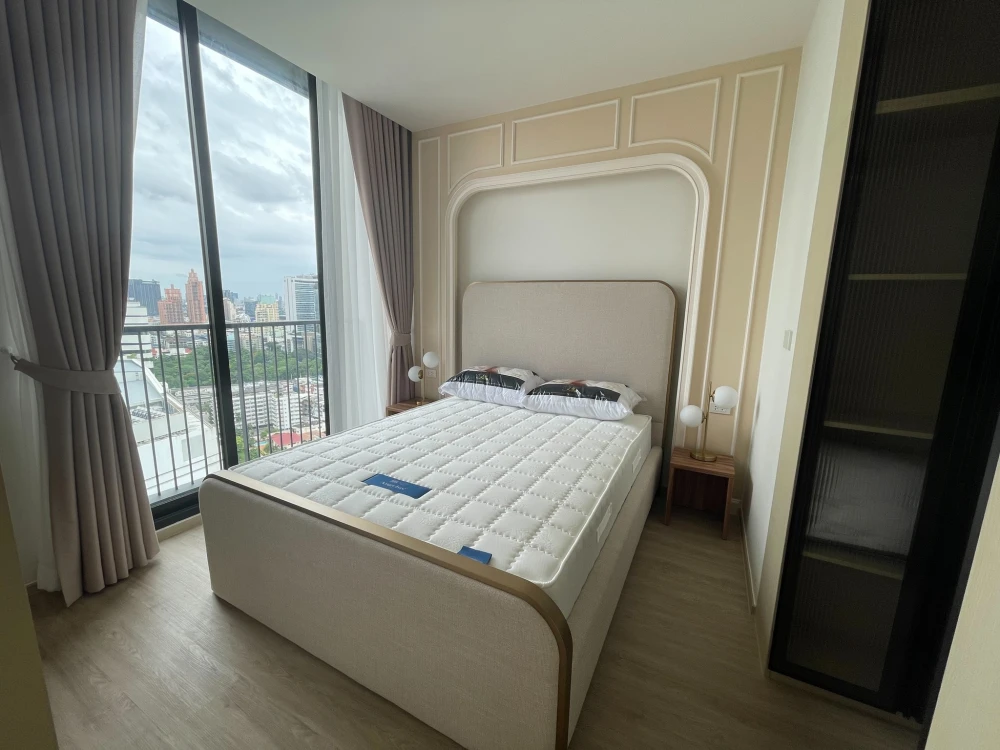 Noble State 39 for rent, high floor, ready to move in, built-in furniture inside the room, hurry and reserve now!!!