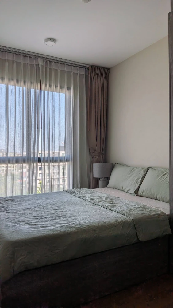 For rent: Notting Hill Sukhumvit 105. Cool, comfortable room with garden view. Shady, no afternoon sun, quiet and peaceful. Highly recommended!