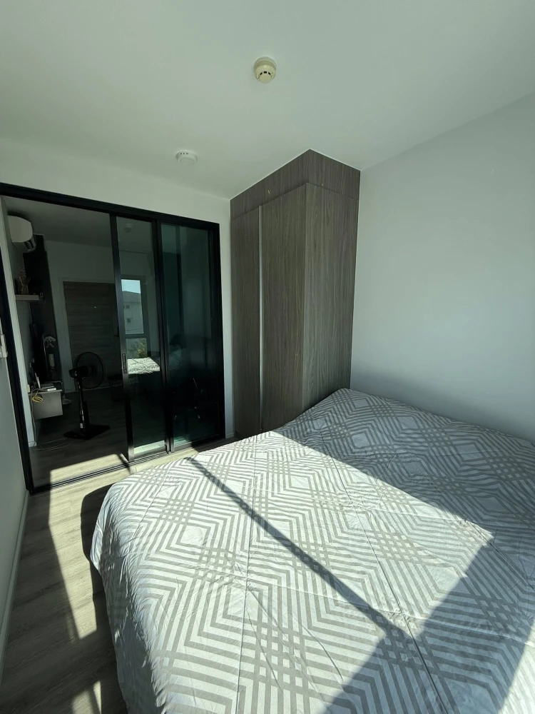 For rent: Notting Hill Sukhumvit 105, 5th floor unit. Great location, beautiful unobstructed view, convenient transportation. Book now!