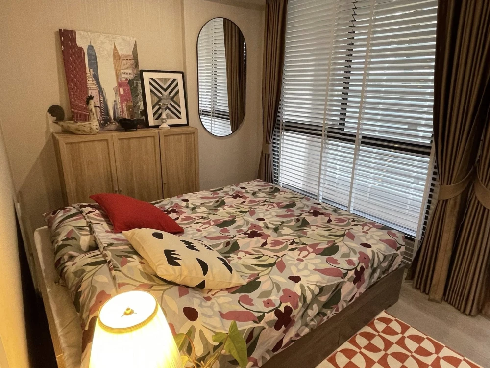 For rent: Nue Core Khu Khot Station apartment, fully furnished and ready to move in. Convenient and complete amenities. Spacious living area. Book now