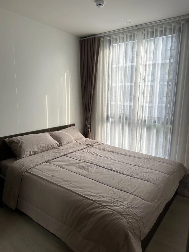 For rent: Nue Cross Khu Khot Station, 4th floor, corner room, swimming pool view, fully furnished, ready to move in, reserve now
