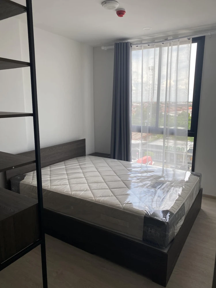 For rent: Nue Cross Khu Khot Station, 7th floor unit, fully furnished, with amazing amenities. You can't miss this opportunity!