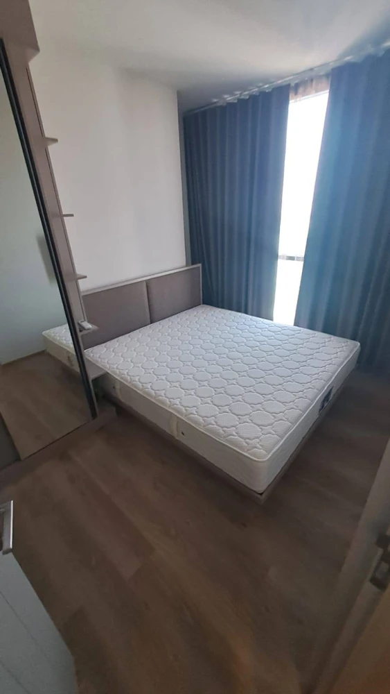 For rent: Oka Haus Sukhumvit 36, spacious room, comes with usable space, great price, book now.