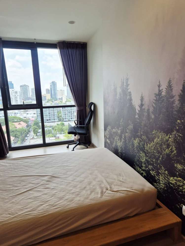 For rent: Oka Haus Sukhumvit 36. Beautifully furnished and fully equipped unit with bathtub. Great location. Book now!