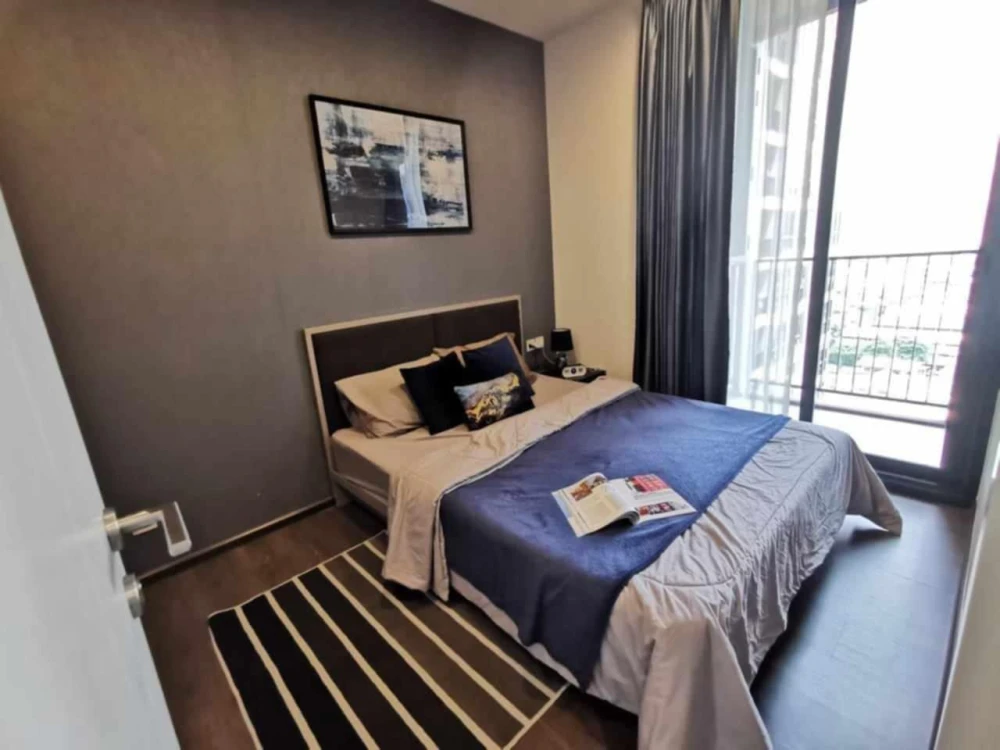 For rent/sale: Oka Haus Sukhumvit 36, 1 bedroom, 1 bathroom, beautifully decorated in a cool color scheme, comes with complete furniture. Reserve now!