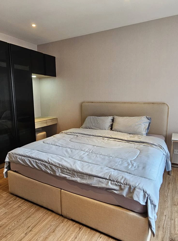 For rent ONCE PATTAYA Studio room, fully furnished and equipped with appliances. Reserve now.