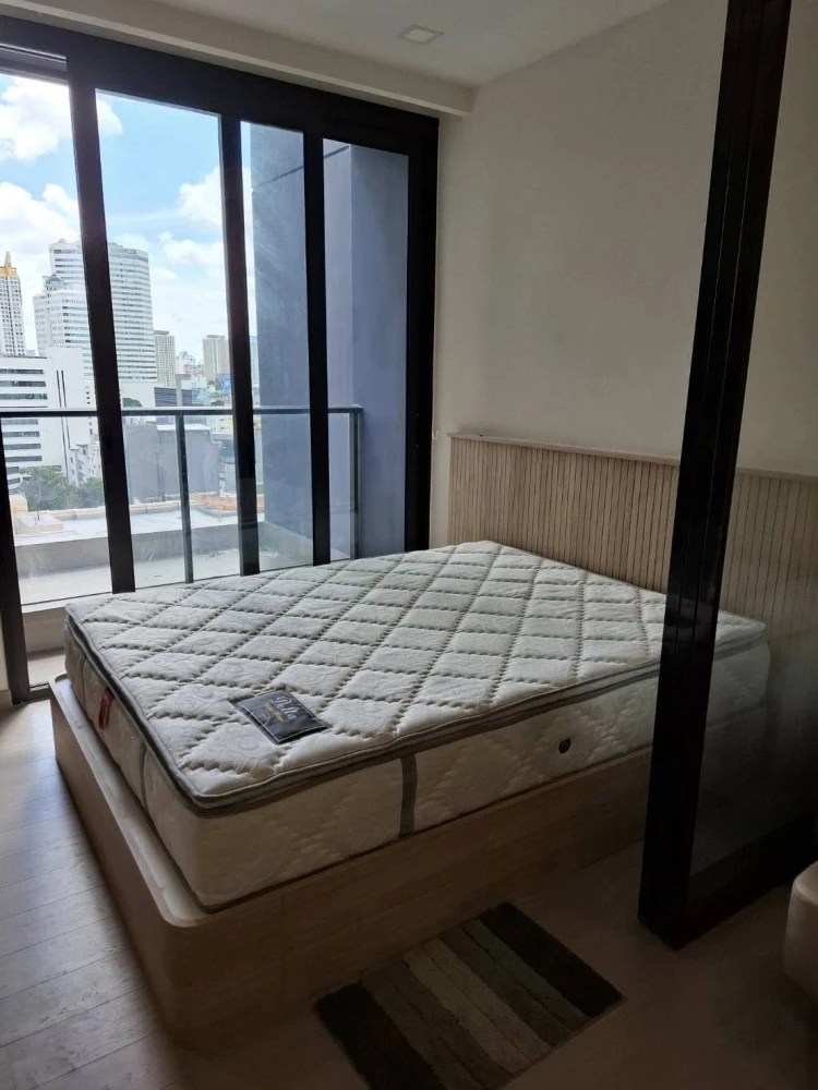 For rent: One 9 Five Asoke-Rama 9, 9th floor, Building A, beautifully decorated with built-in furniture, complete with electrical appliances, ready to