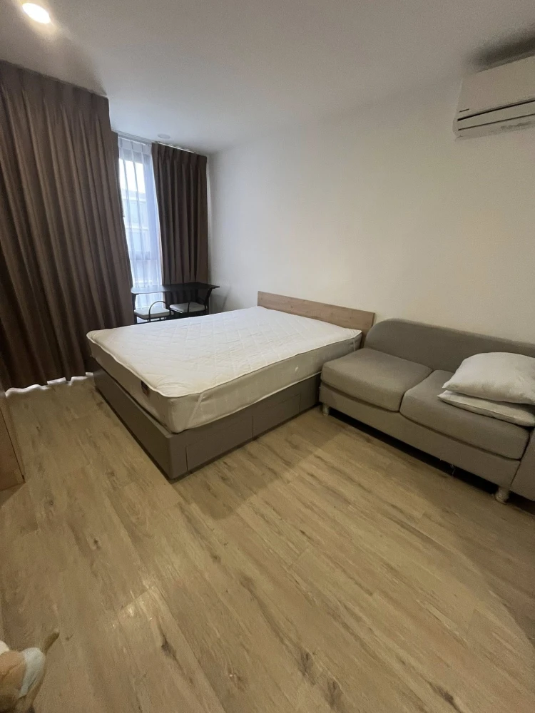 For rent: Oneder Kaset, 1 bedroom, 1 bathroom, 7th floor, fully furnished, just bring your bags and move in.