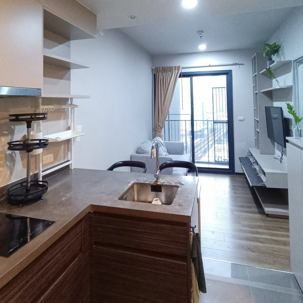 For rent Onyx Phahonyothin 1 bedroom, 1 bathroom, open view, not blocked, fully furnished, hurry and book now.