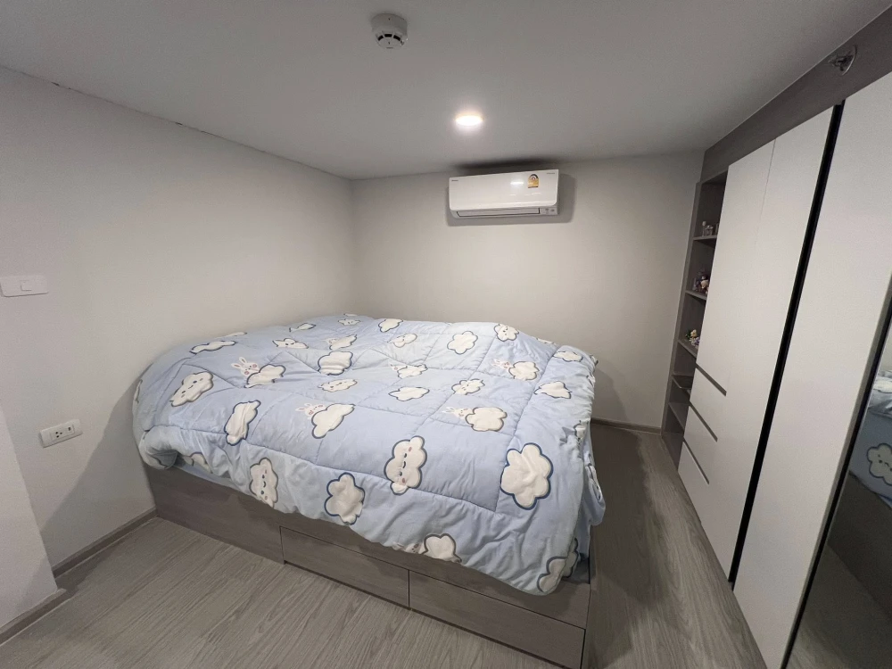 For rent: Origin Plaza Ramkhamhang Triple Station, a comfortable room, complete in one place. If you don't book, you'll regret it.