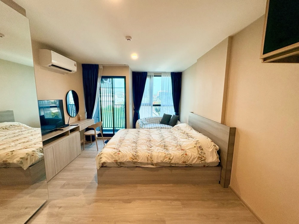 For rent: Origin Play Sri Udom Station, 4th floor, fully furnished unit. Very comfortable. Book now!
