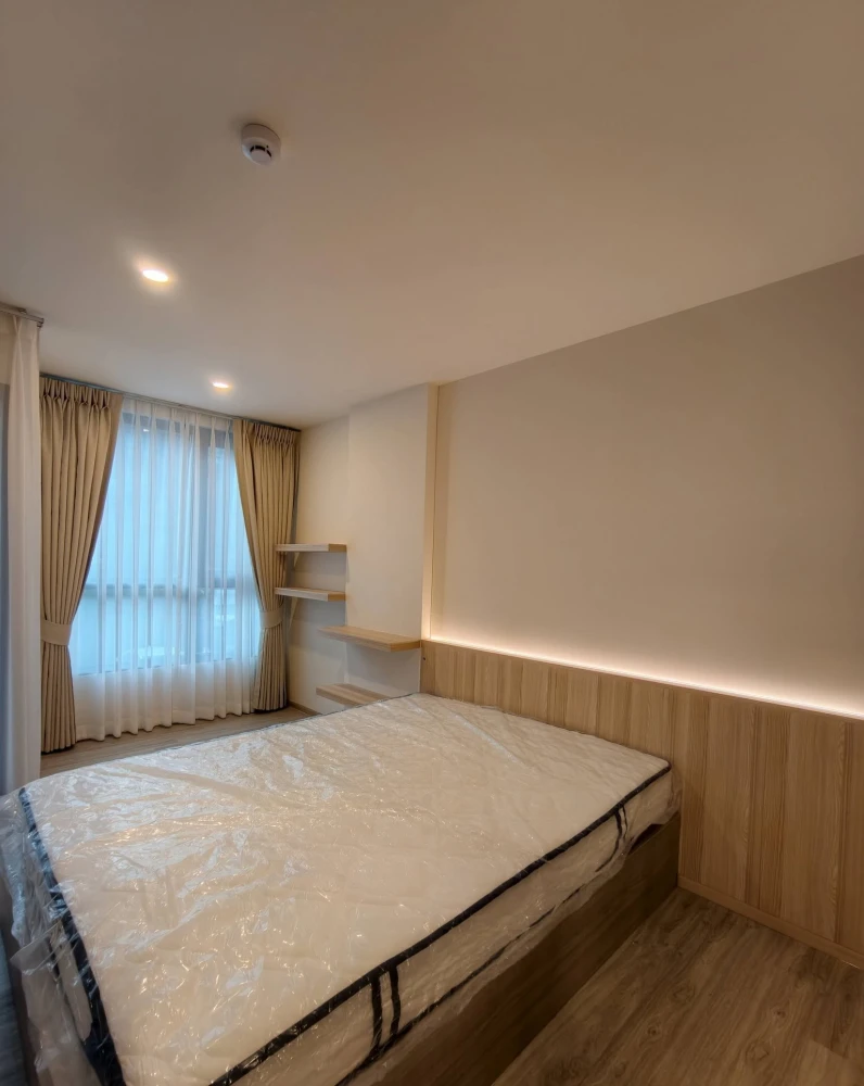 Studio apartment for rent at Origin Play Sri Udom Station. Great location, convenient transportation, fully furnished. Don't miss out!