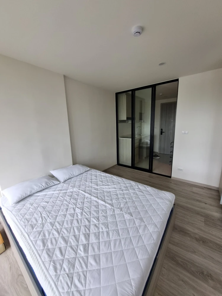 For rent: Origin Play Sri Udom Station, 1 bedroom, 1 bathroom, good location, comes with complete facilities. Book now.