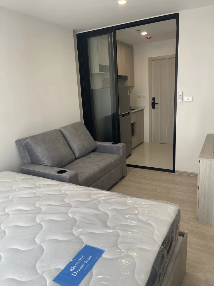 For rent: Origin Plug & Play E22 Station, a lovely room on the 5th floor, fully furnished, just bring your bags and move in!