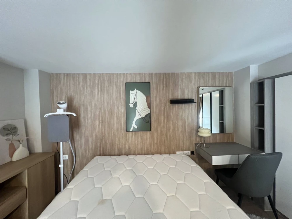 For rent: Origin Plug & Play Nonthaburi, 20th floor. Stunning Chao Phraya River view from above. Fully furnished with built-in features. Ready to move