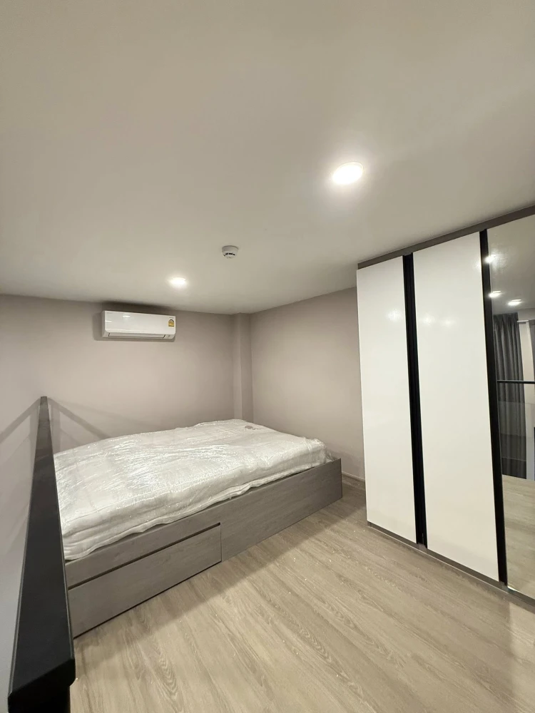 For rent: Origin Plug & Play Nonthaburi Station, a comfortable room, high ceiling, airy, good location, hurry and book now!