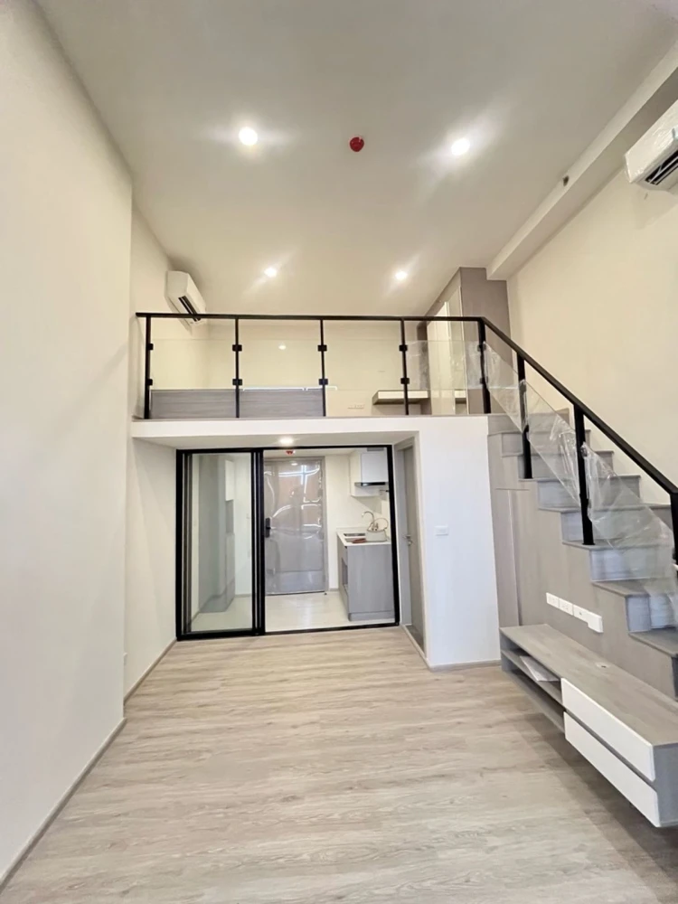 For rent: Origin Plug & Play Sirindhorn Station, 19th floor, great view, fully furnished, reserve now before it's too late.
