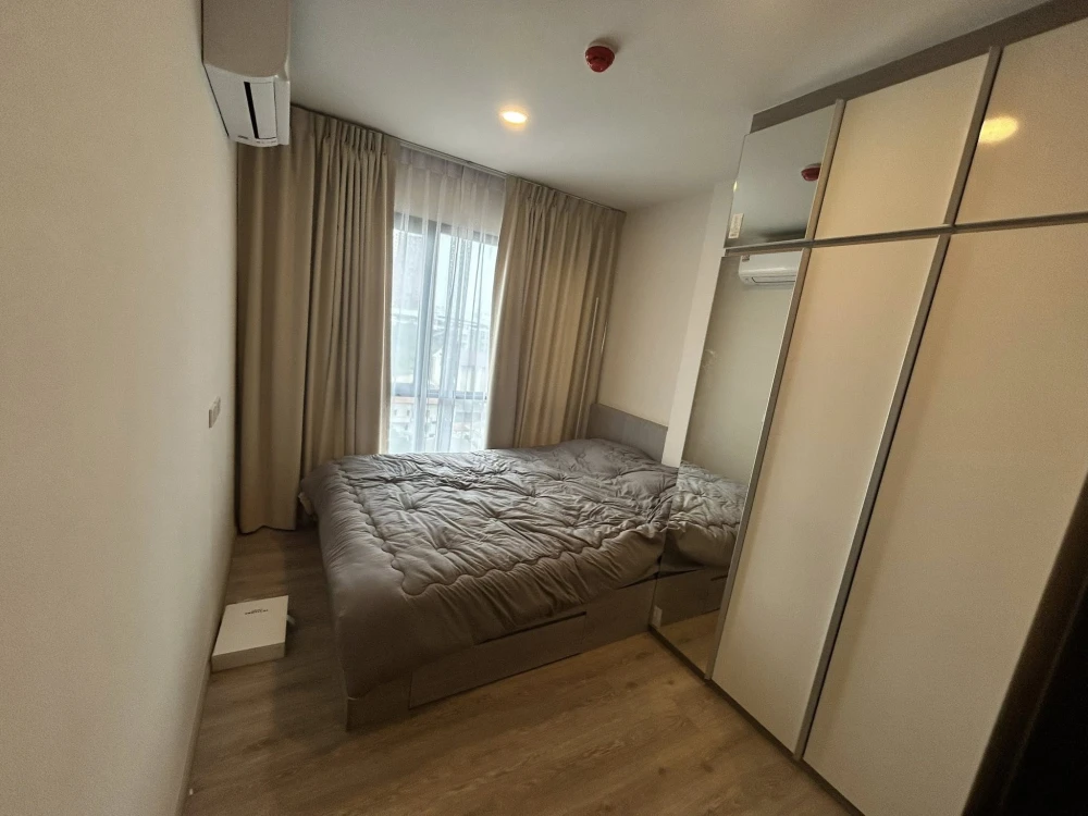 For rent: Origin Plug & Play Sirindhorn Station, high floor unit, fully furnished, great location. Book now before it's too late!!