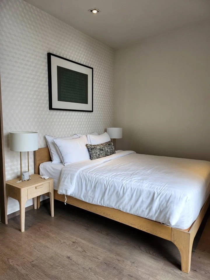 For rent: Park 24 Origin Phrom Phong, 2 bedrooms, 1 bathroom, fully furnished with high-quality appliances. Hurry, it'll be gone soon!