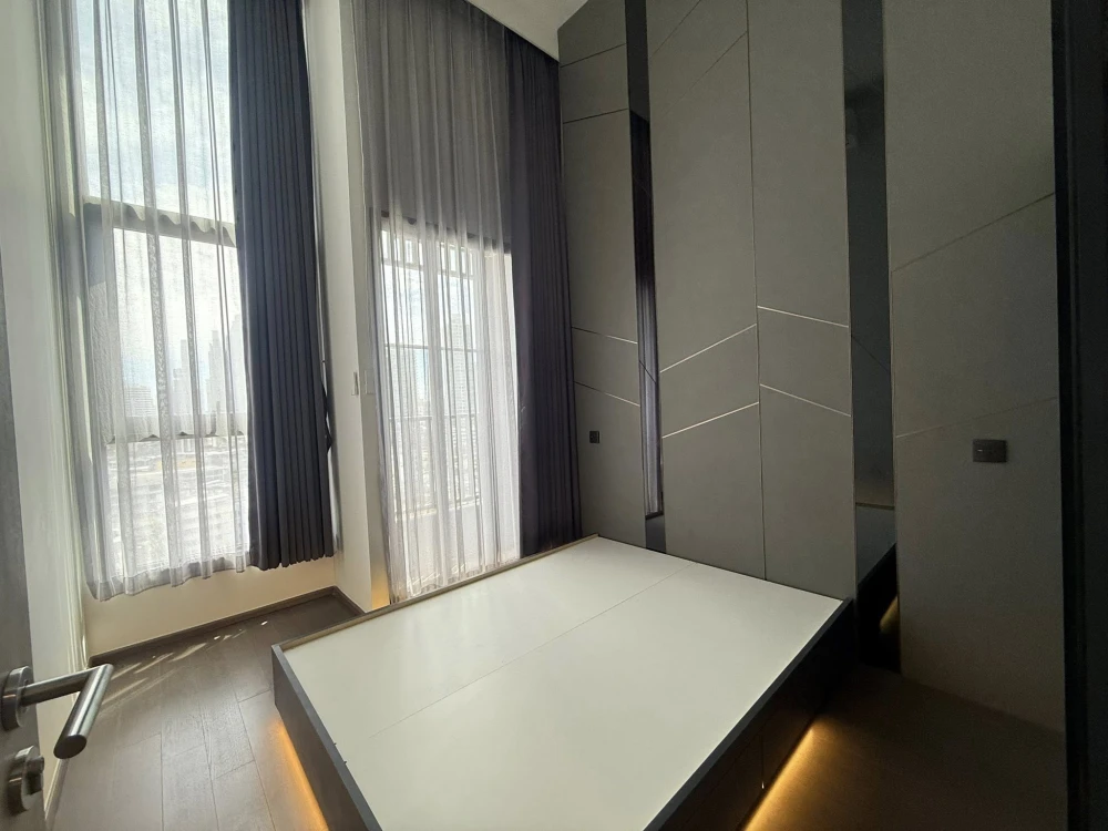 For rent: Park Origin Chula Samyan, corner room with privacy, fully furnished and ready to move in. Hurry and reserve today. Don't miss out!