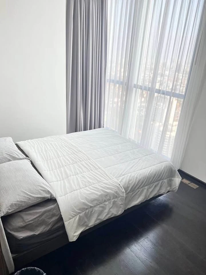 For rent Park Origin Thonglor, spacious room, lots of usable space, fully furnished, has a jacuzzi, book now