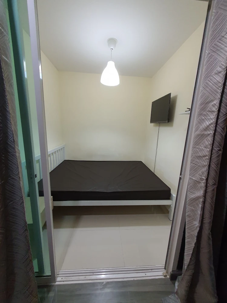 For rent: Park Siri Condo Resort Bangsaen, corner room with privacy, 3rd floor, fully furnished, reserve now.