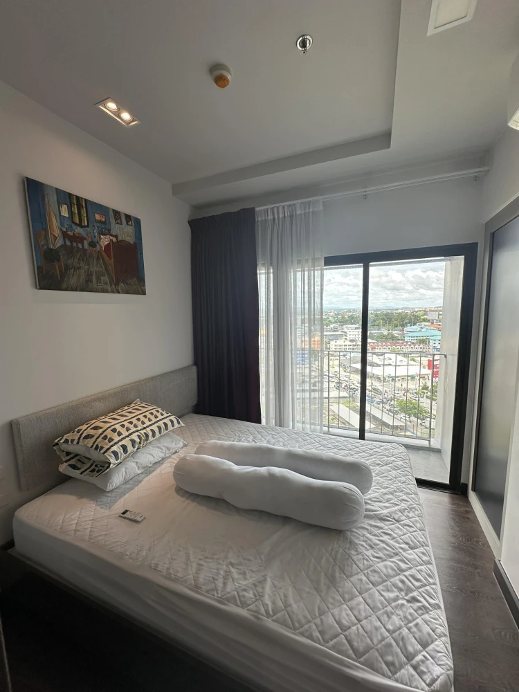 For rent Pattaya Posh, a nice room, comes with complete furniture and appliances, with a city view. If it's this good, what are you waiting for?