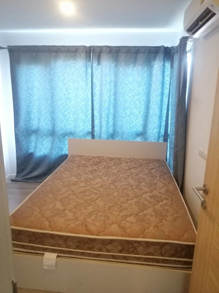 For rent: Pause ID corner room, 3rd floor, garden view, quiet, shady, comes with a great price. Don't miss it!