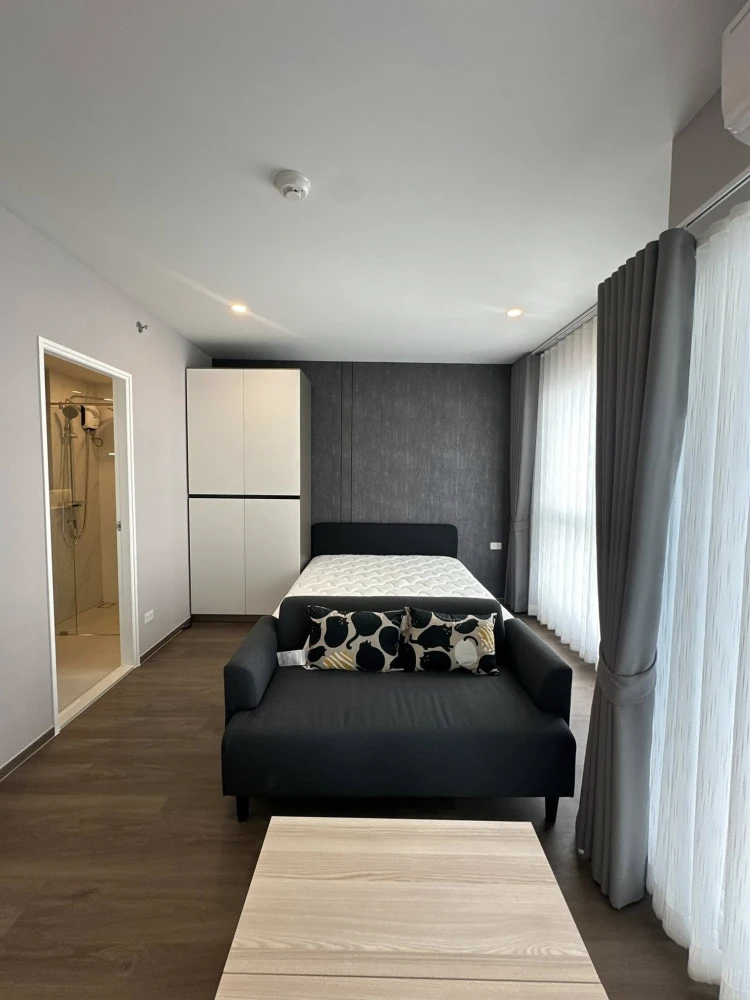 For rent: PLACE 168 Pinklao. Nice room, fully furnished. Book now, don't miss out!!!
